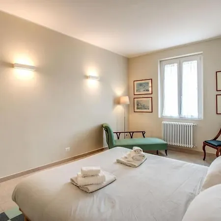 Borgo Vittorio 2 Bdr 2 Bath St Peter's Apartment Rome
