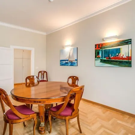 Borgo Vittorio 2 Bdr 2 Bath St Peter's Lägenhet *